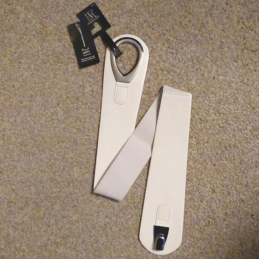 INC International Concepts White Belt Accessories, Size M/L - Picture 2 of 4